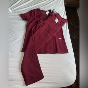 Figs Set ~ Yola™ Skinny Scrub Pants \ Scrub Top